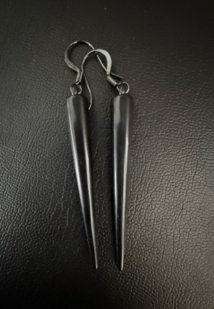 Black spike